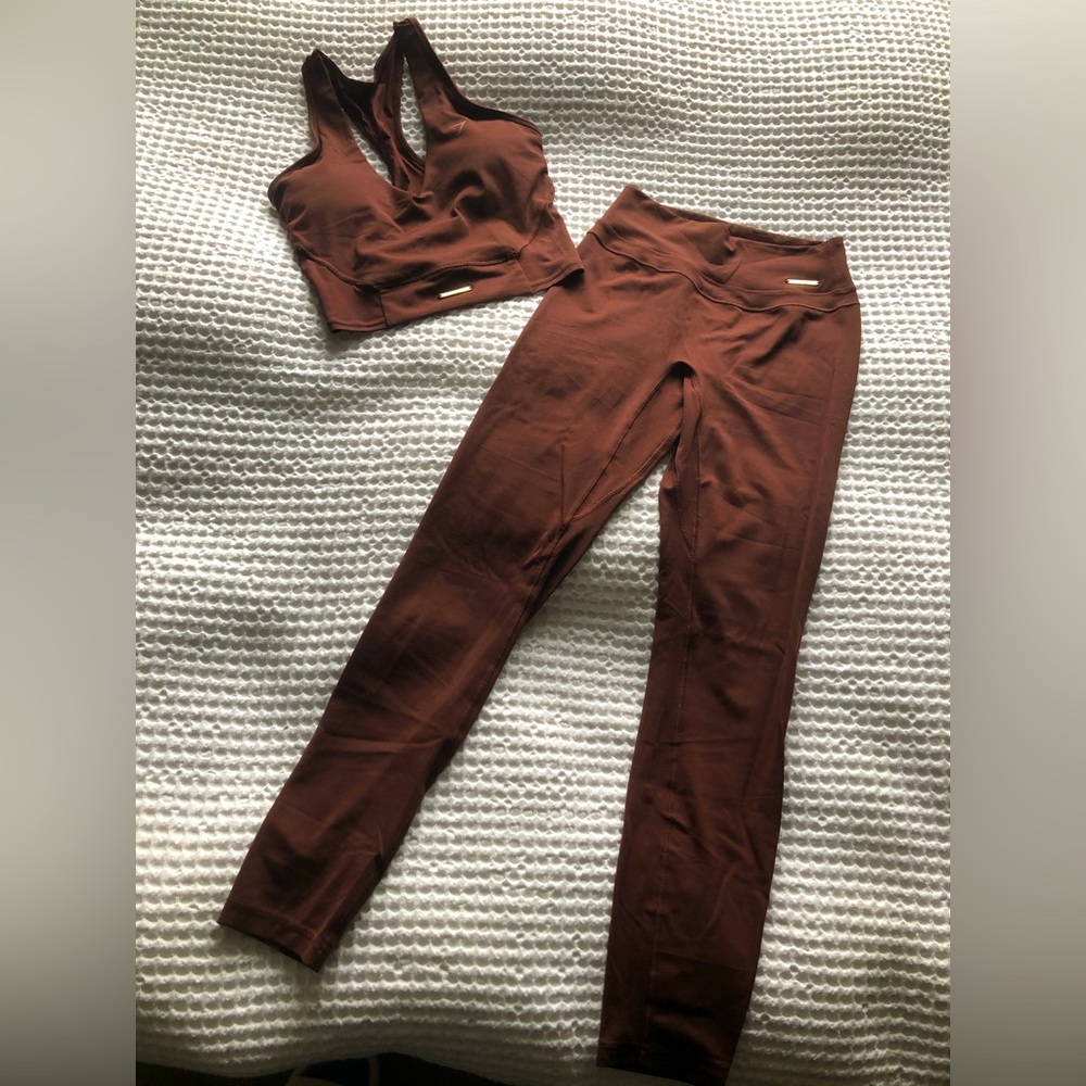 NWOT Whitney x Gymshark set SZ small